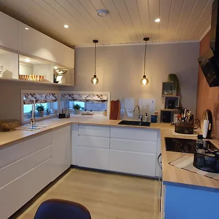 בית נופש 6 Person In Svensby-by Traum