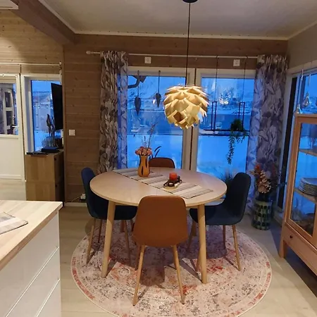 Feriehus 6 Person In Svensby-by Traum
